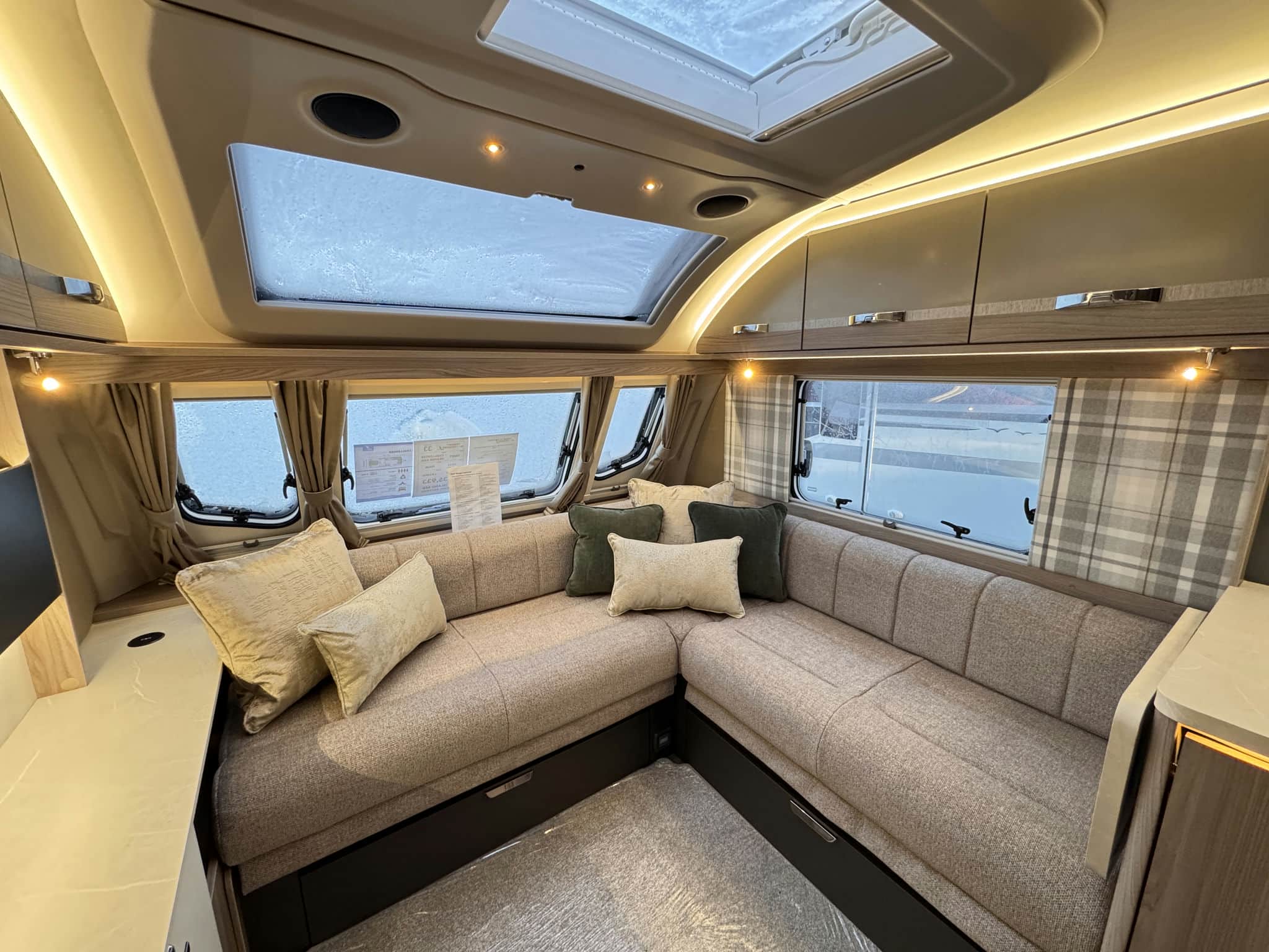 2017 Swift Challenger 530-4