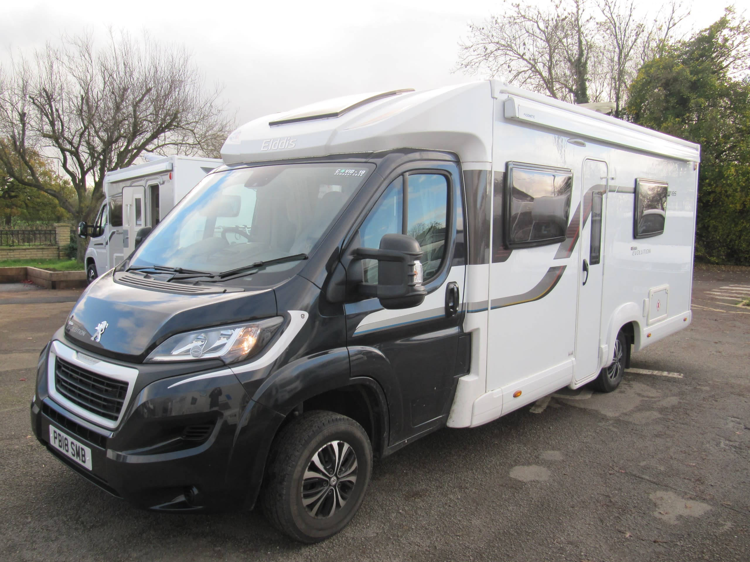 Elddis Autoquest 130 ELDDIS Autoquest 130, 5 Berth, 4 seat belts, Awning, Bike rack, Oven/Hob/Grill, Hot water, Heating