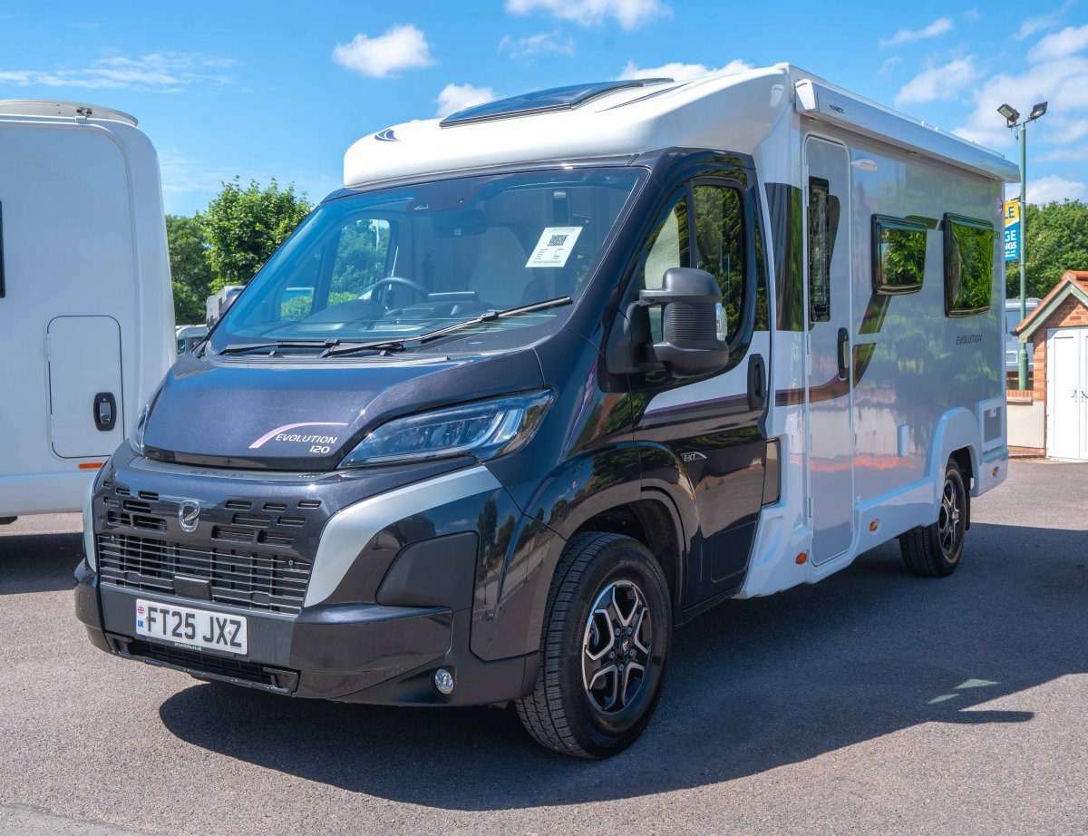 Elddis Evolution 120 140BHP Auto