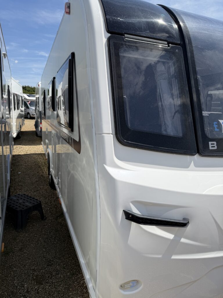 Bailey unicorn Cabrera